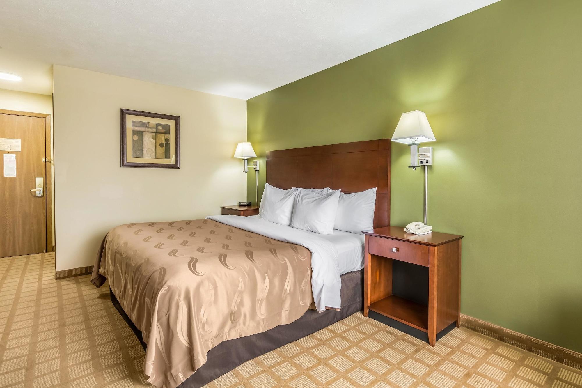 Quality Inn I-74 Batesville מראה חיצוני תמונה