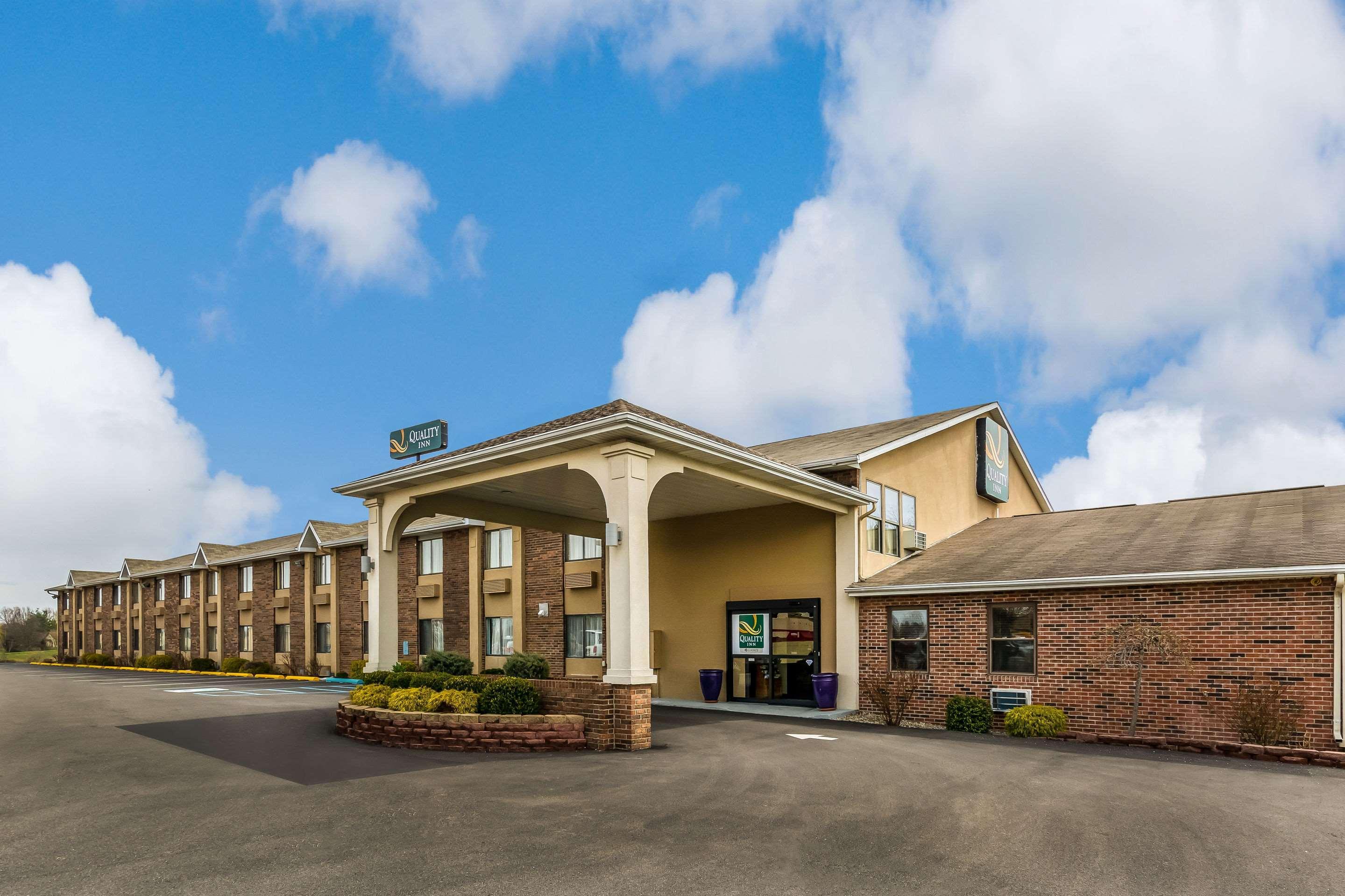 Quality Inn I-74 Batesville מראה חיצוני תמונה
