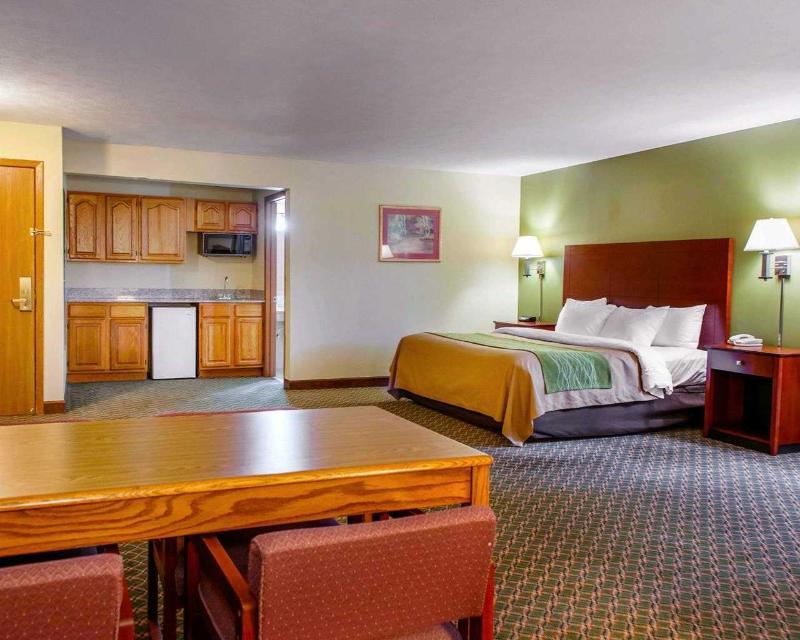 Quality Inn I-74 Batesville מראה חיצוני תמונה