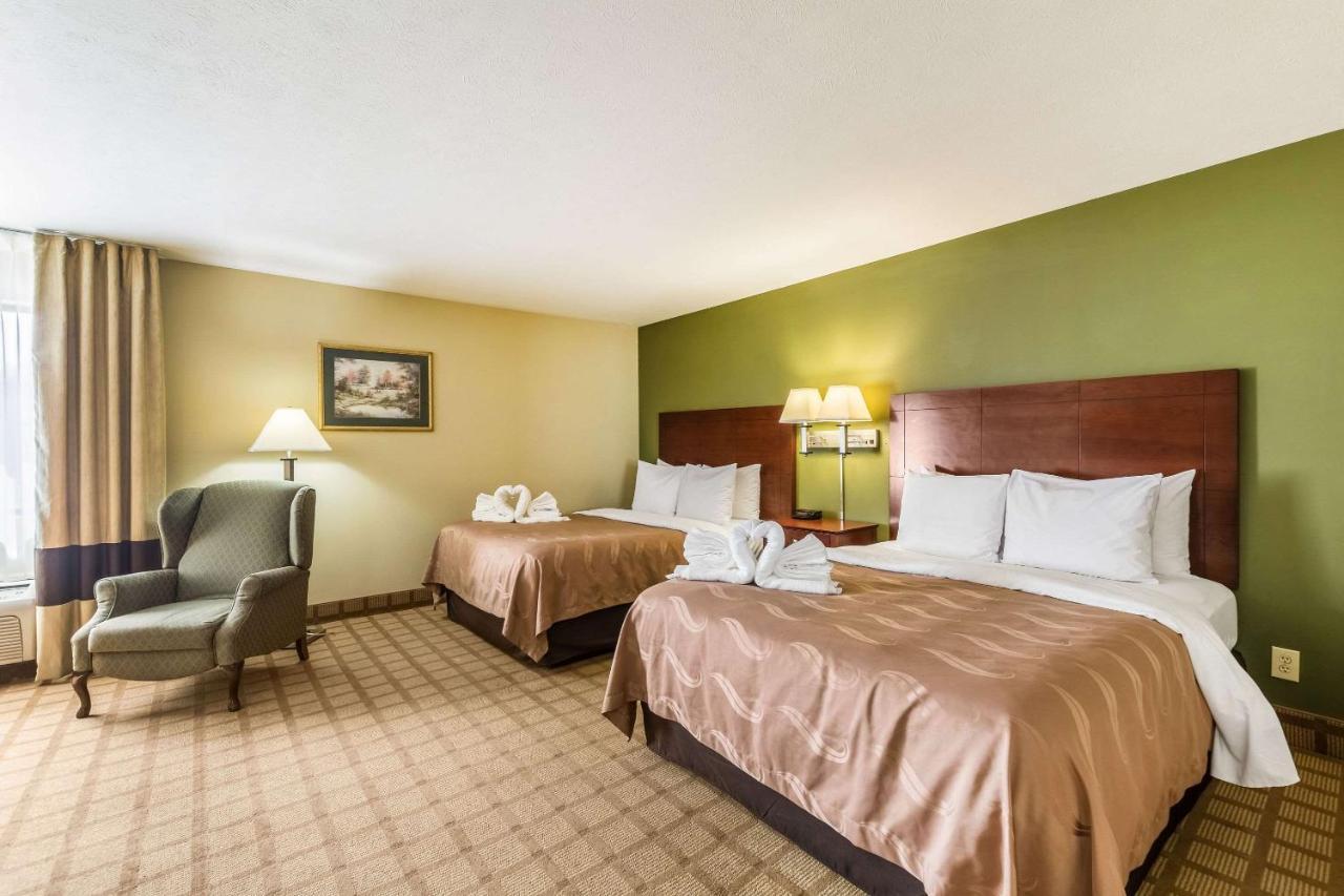 Quality Inn I-74 Batesville מראה חיצוני תמונה