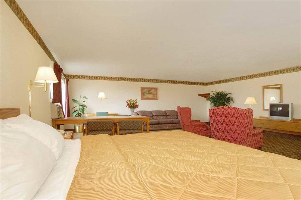 Quality Inn I-74 Batesville חדר תמונה